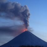 volcan-kliuchevskoi-esta-activo-en