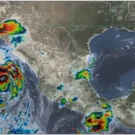 lorena-ya-es-huracan-categoria-1-autoridades-alerta-en-baja-california-sur-1024x571