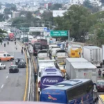 bloqueo-autopista-sol-reporto-manana