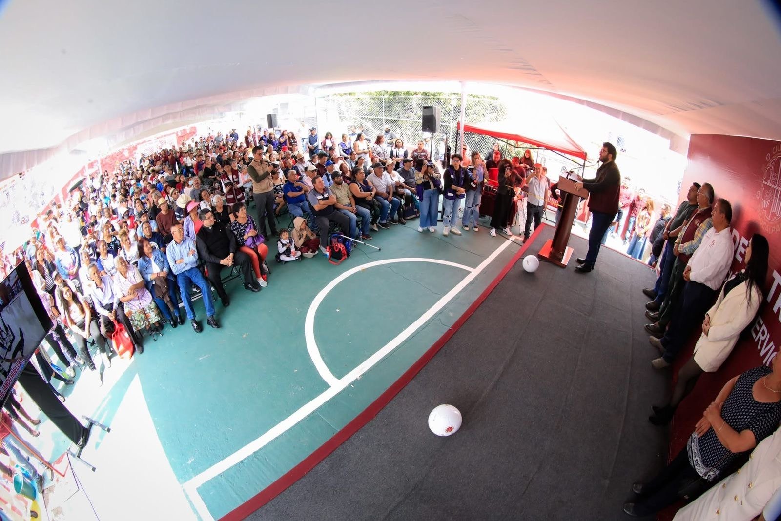 42eafb4c-b6b6-4e59-88cf-54cf51c3059f