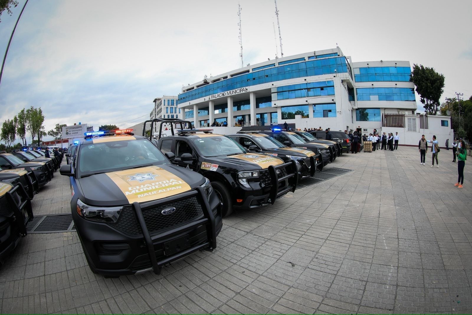 eb449704-4334-460f-aed9-43d50bb868ea